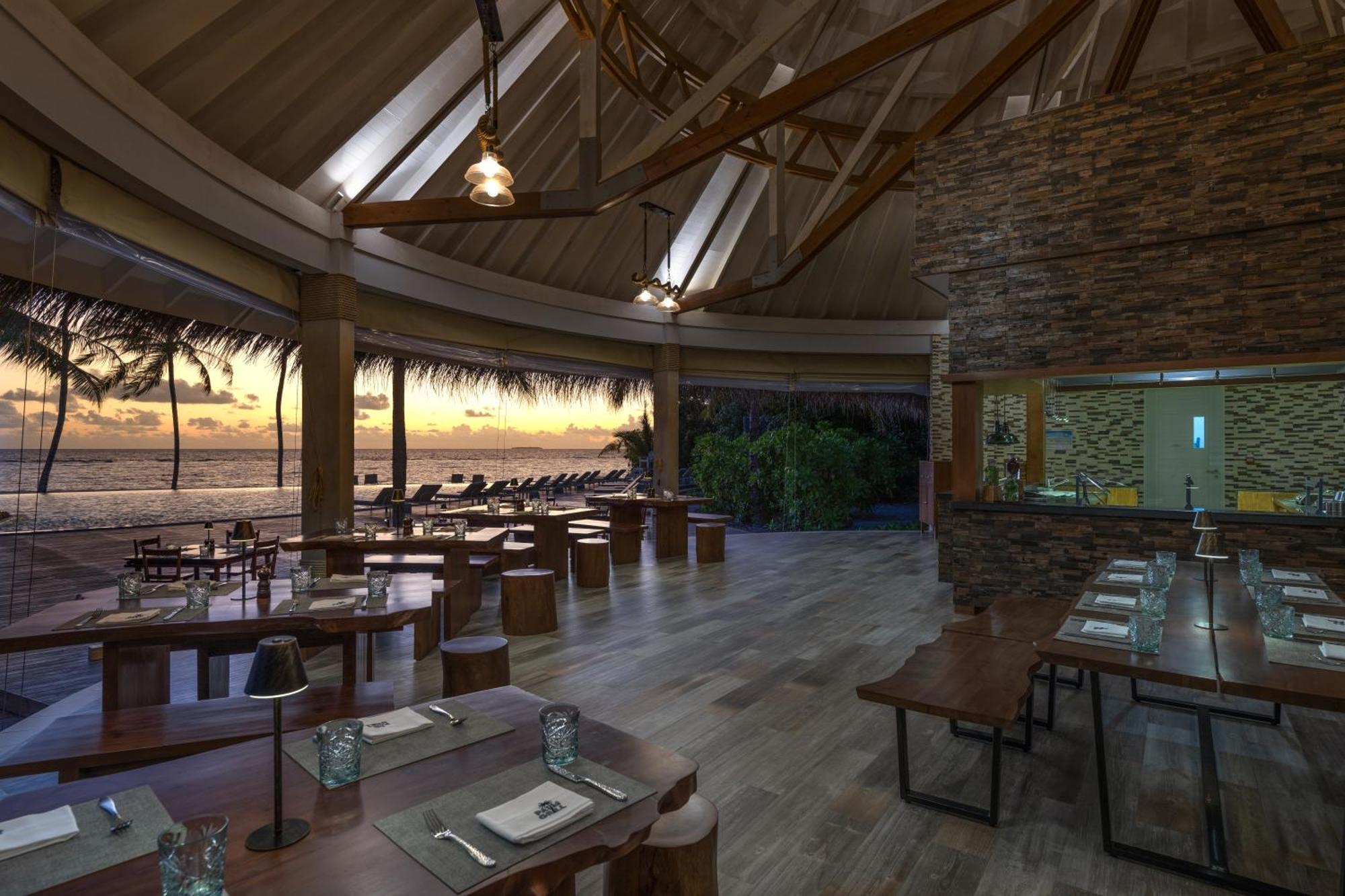 Ifuru Island Maldives Hotel Ugoofaaru Exterior photo